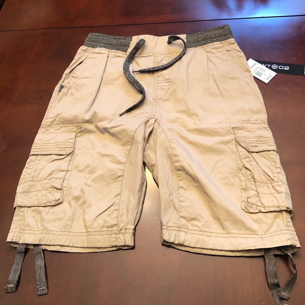 Khaki elastic cargo shorts